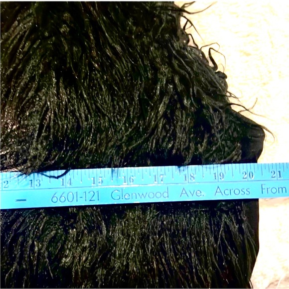 CAbi Women's Infinite Open front Sweater Vest with Faux fur Small - Picture 9 of 11